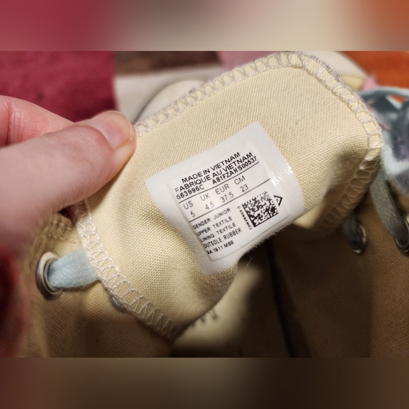 Converse high tops Chucks pink purple shoes sneakers US junior 5 / womens 7 - Picture 8 of 11